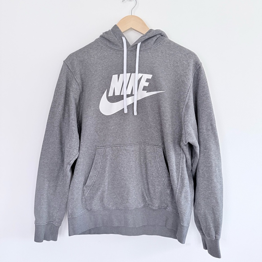 Nike Men's Sportswear Club Fleece Graphic Pullover Hoodie Casual Streetwear M - Picture 2 of 8